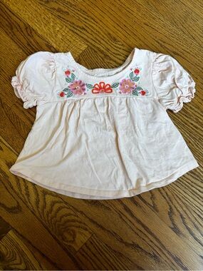 Peek 3T pink embroidered puff sleeve top